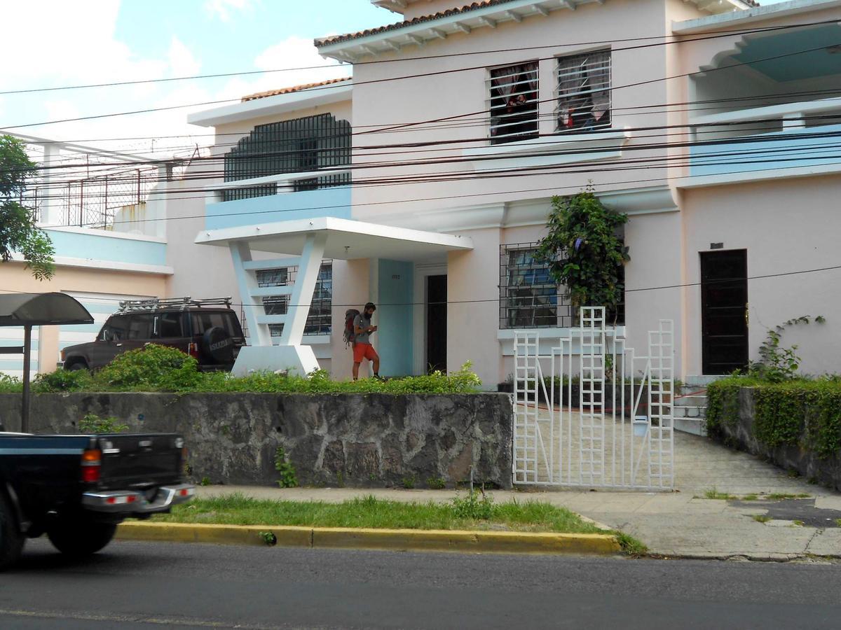 Hostal Cumbres Del Volcan Flor Blanca San Salvador Exterior foto